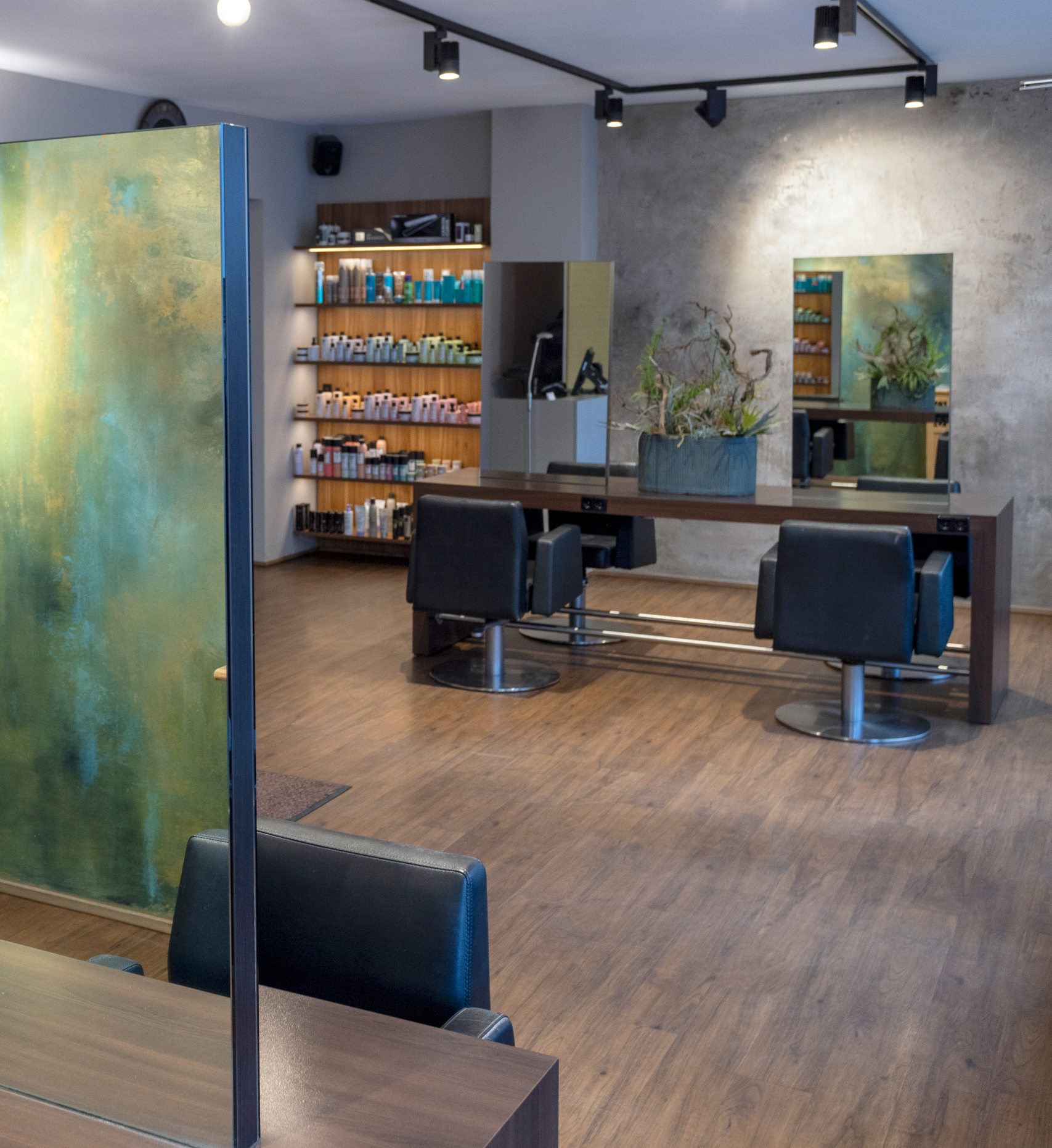 Cut & Color Haarmode – Innenbereich