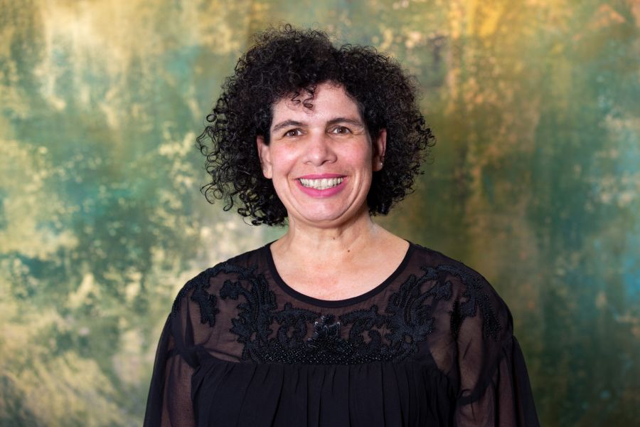 Stylistin Cut & Color Haarmode